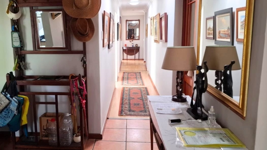 4 Bedroom Property for Sale in Lower Robberg Western Cape